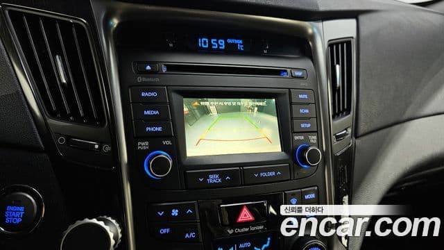 Hyundai Sonata The / новый 브릴리언트 LPI Smart(для людей с инвалидностью), 2014 17