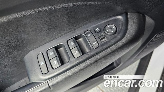 Hyundai Venue Modern, 2020 13