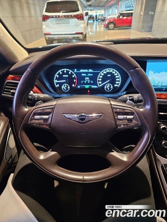 Genesis EQ900 Prestige, 2016 10