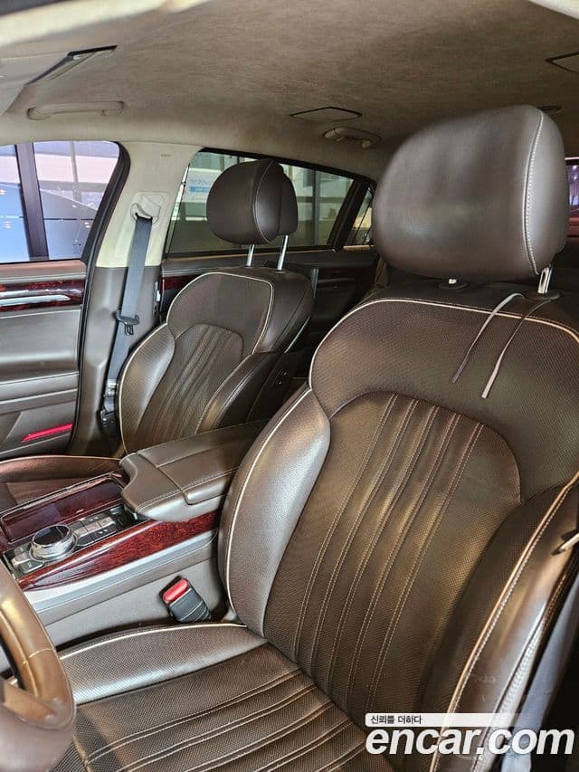 Genesis EQ900 Prestige, 2016 12