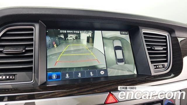 Genesis G80 Premium Luxury, 2019 17