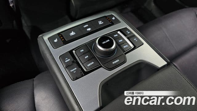 Genesis G80 Premium Luxury, 2019 19