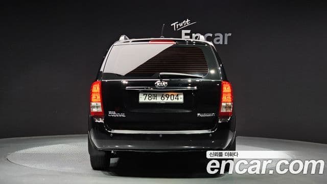 Kia Carnival R President, 2013 4