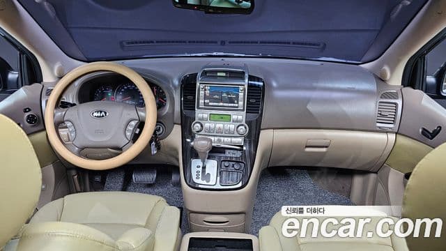 Kia Carnival R President, 2013 7