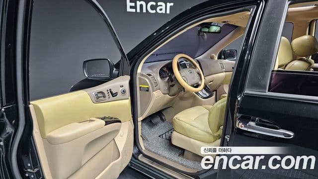 Kia Carnival R President, 2013 11