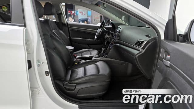 Hyundai Avante AD 1.6 GDI Smart, 2017 10