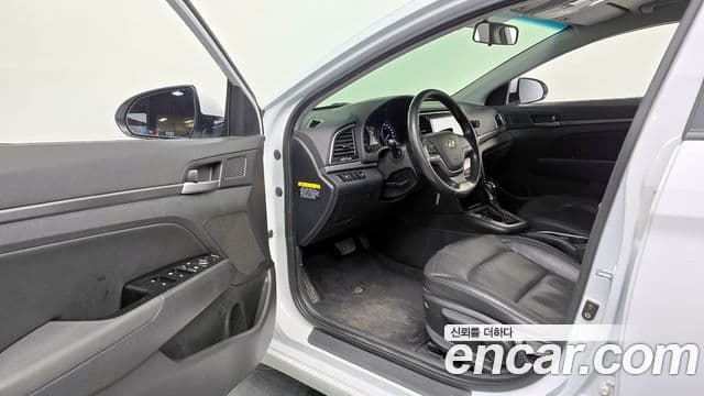 Hyundai Avante AD 1.6 GDI Smart, 2017 11