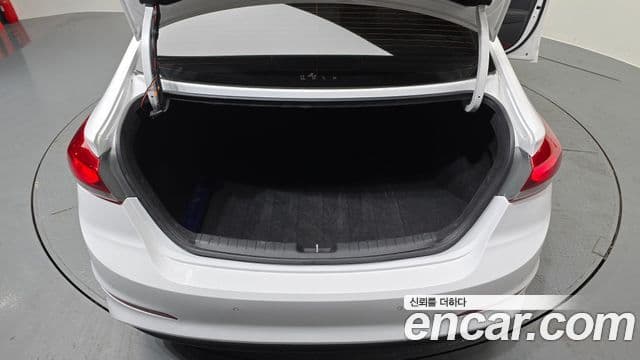 Hyundai Avante AD 1.6 GDI Smart, 2017 20