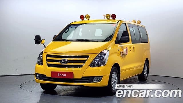 Hyundai Grand Starex детский перевозочный автомобиль LPi, 2018 1