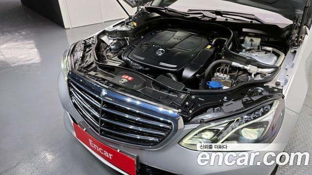 Mercedes-Benz E-класс W212 E300 Elegance, 2014 3