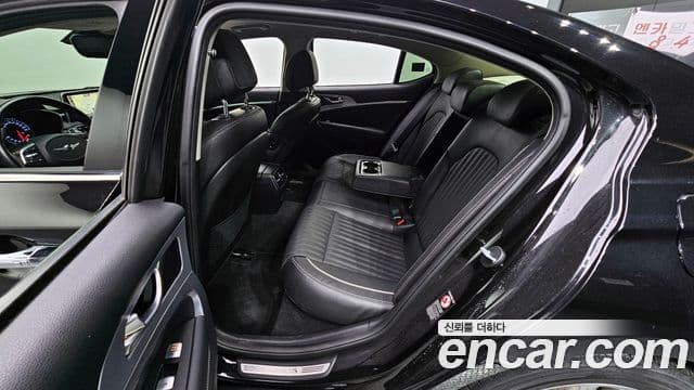 Genesis G70 Supreme, 2018 11