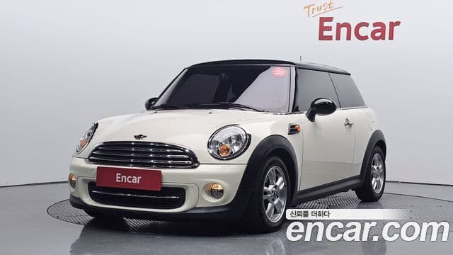Mini Cooper SE, 2012 1