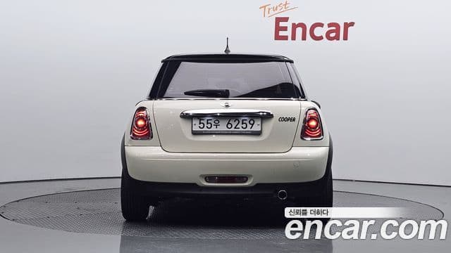 Mini Cooper SE, 2012 4