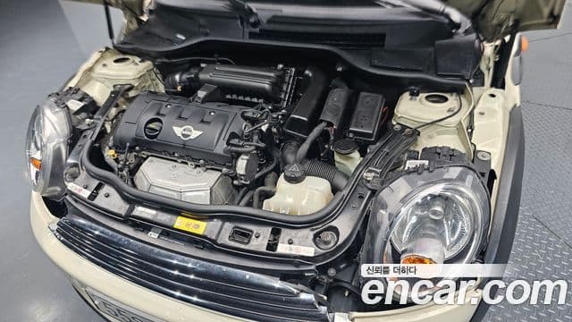 Mini Cooper SE, 2012 6