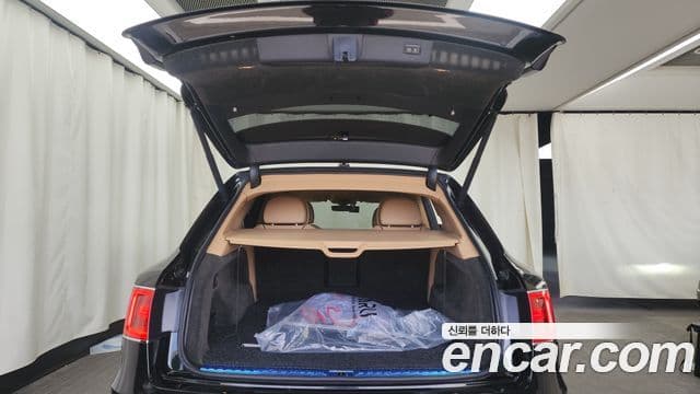 Bentley Bentayga, 2018 20