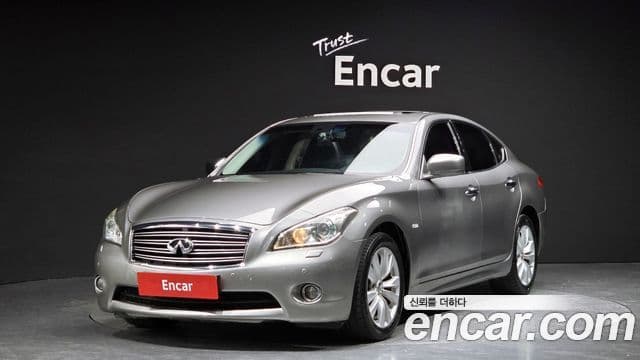 Infiniti M37 Y51, 2011 1