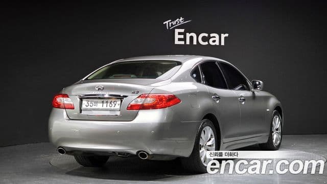 Infiniti M37 Y51, 2011 2