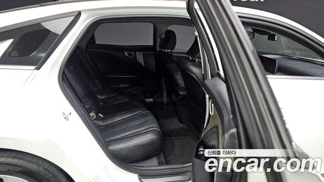 Kia K8 Trendy(арендный автомобиль), 2022 13