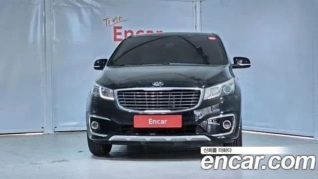 Kia All New Carnival Luxury, 2015 4