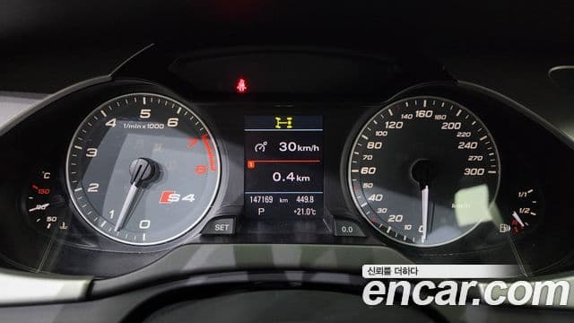 Audi New S4 B8, 2010 8