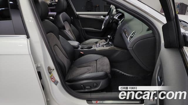 Audi New S4 B8, 2010 13