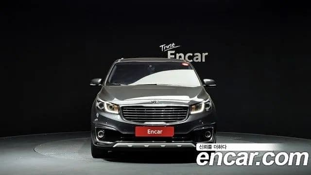 Kia All New Carnival VIP, 2016 3