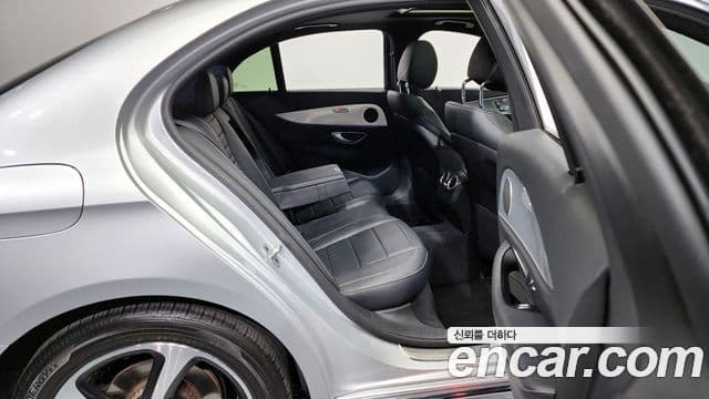 Mercedes-Benz E-класс W213 Avantgarde, 2020 12