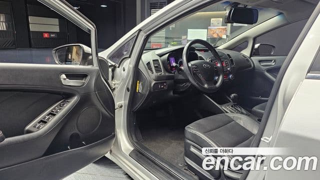 Kia K3 Trendy, 2014 11