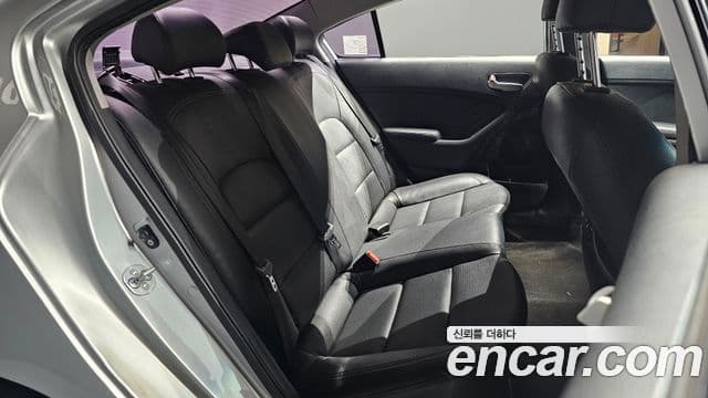 Kia K3 Trendy, 2014 12