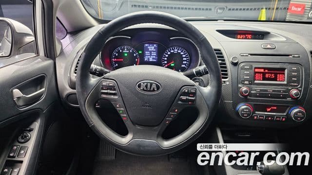 Kia K3 Trendy, 2014 13