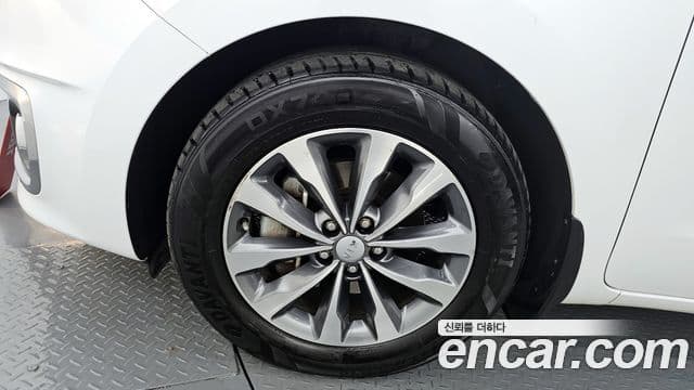 Kia All New Carnival Luxury, 2016 все фото