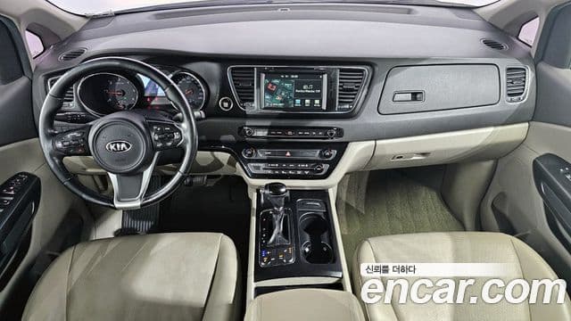 Kia All New Carnival Luxury, 2016 7