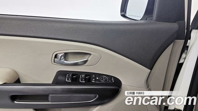 Kia All New Carnival Luxury, 2016 14