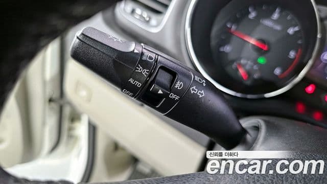 Kia All New Carnival Luxury, 2016 16