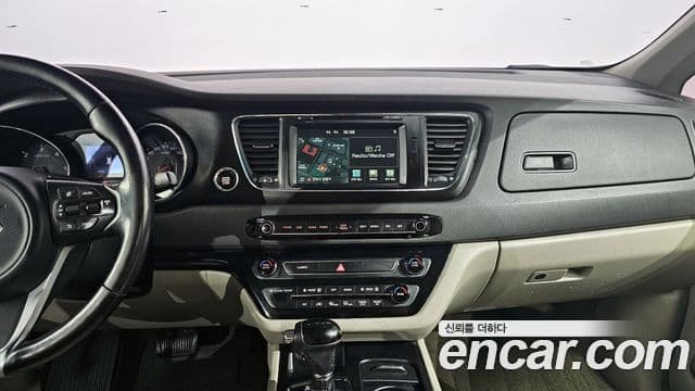 Kia All New Carnival Luxury, 2016 20