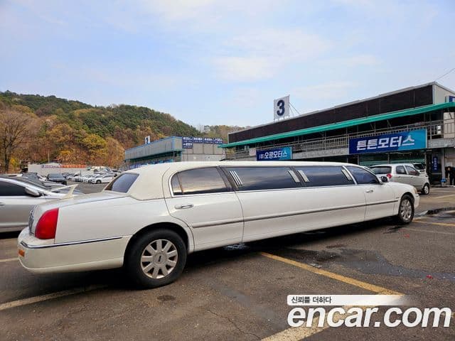 Lincoln 타운카 4.6L V8, 2003 все фото