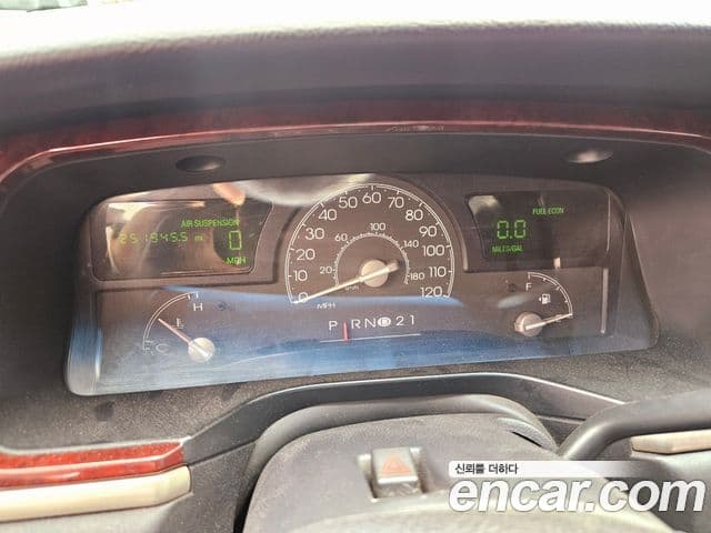 Lincoln 타운카 4.6L V8, 2003 10