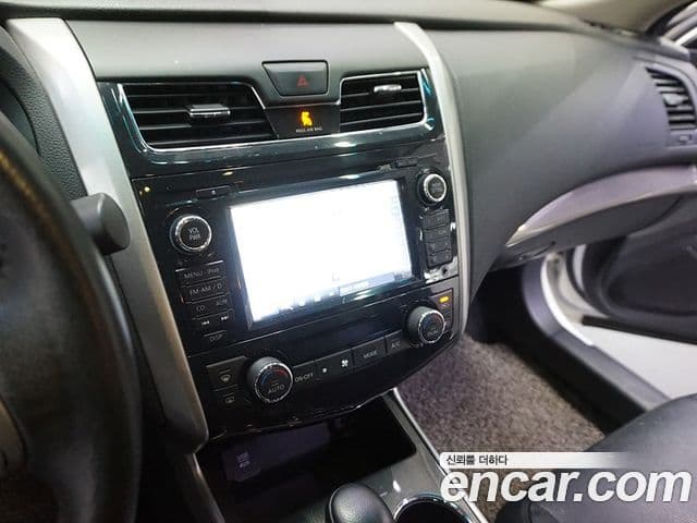 Nissan 알티마 L33, 2016 13