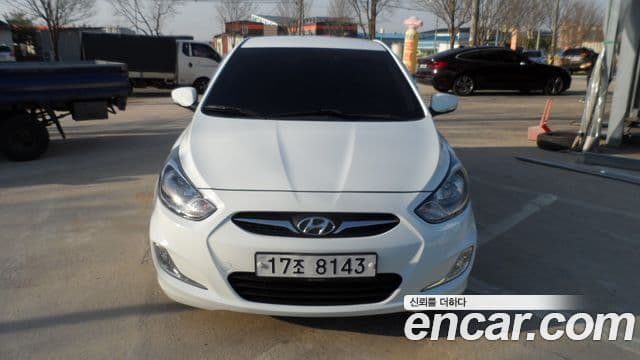 Hyundai Accent(новый кузов / новое поколение) Premier, 2012 3
