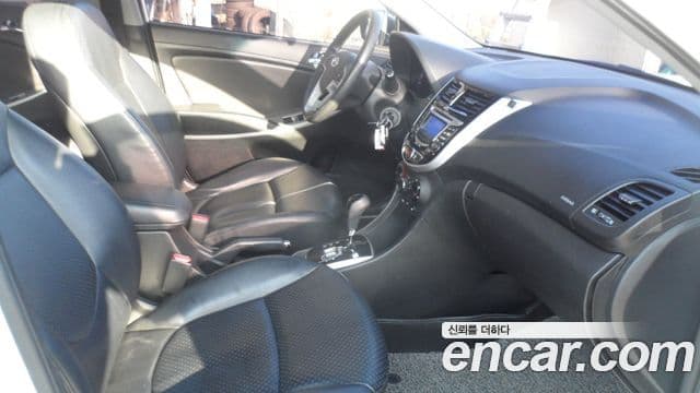 Hyundai Accent(новый кузов / новое поколение) Premier, 2012 12