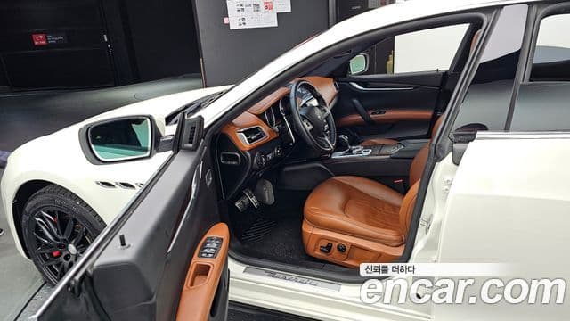 Maserati 기블리 3세대, 2016 11