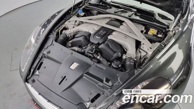 Aston Martin DB9 1세대, 2015 6