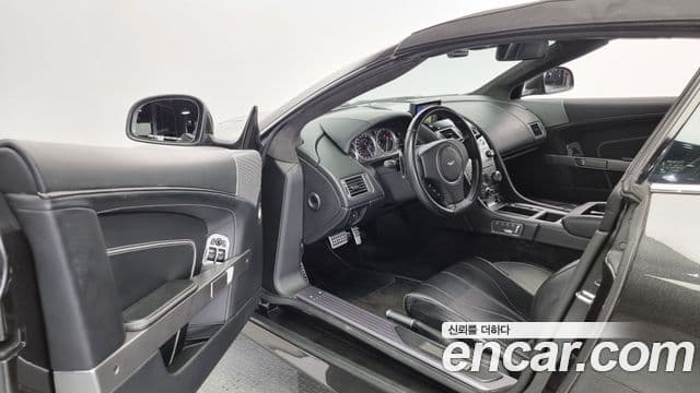 Aston Martin DB9 1세대, 2015 11