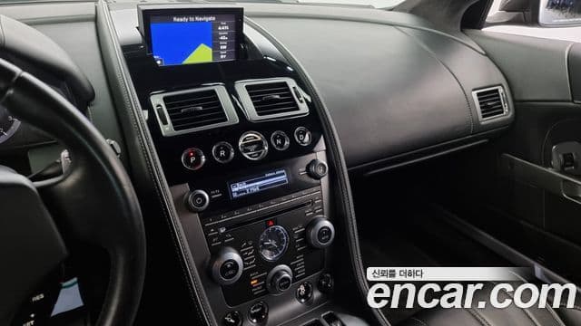 Aston Martin DB9 1세대, 2015 14