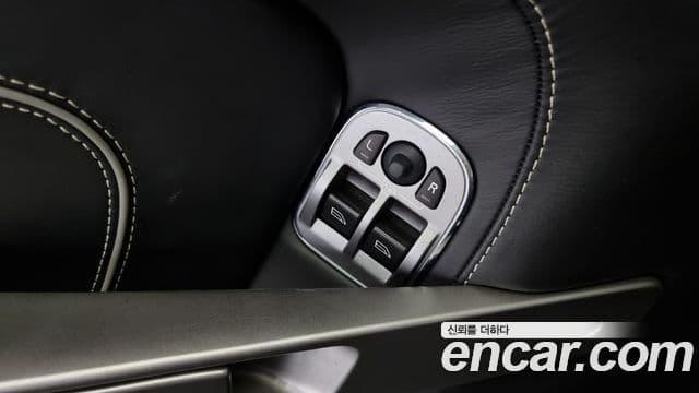 Aston Martin DB9 1세대, 2015 17