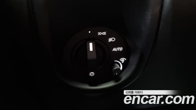 Aston Martin DB9 1세대, 2015 18