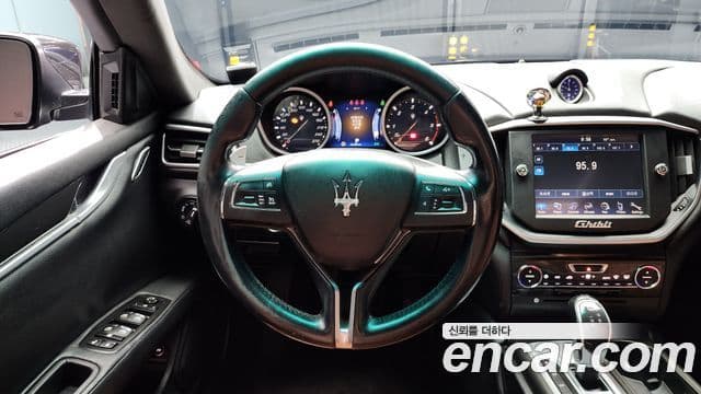 Maserati 기블리 3세대, 2015 13