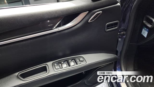 Maserati 기블리 3세대, 2015 17