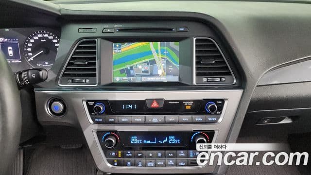 Hyundai LF Sonata гибрид Modern Special, 2017 15