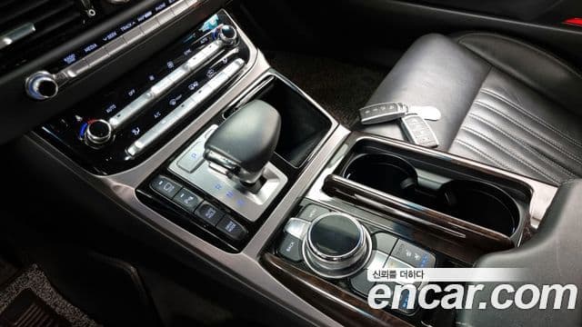 Genesis EQ900 Luxury, 2016 9